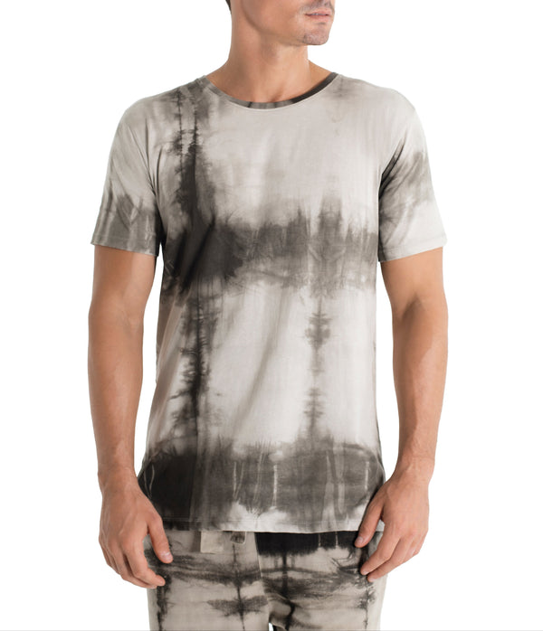Shibori T-shirt hand dyed with plants. Crafted from light weight GOTS certified organic cotton. Our plant dyes, come from leaves, flowers, roots, bark, wood, lichen, fruits, nuts, or seeds & are used on certified organic cottons & natural fibers. A choice that is refreshing & environment friendly at the same time!