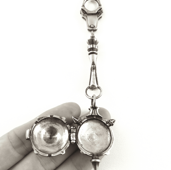 cross collar w prism locket