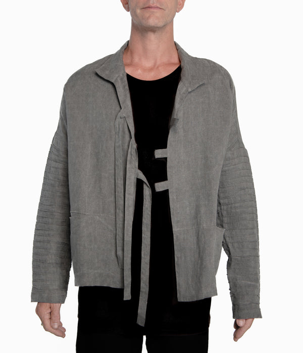 Men kimono style jacket crafted from 100% linen,  featuring ribbed detail down the sleeves, 3 front-tie fastening and 2 front pockets.